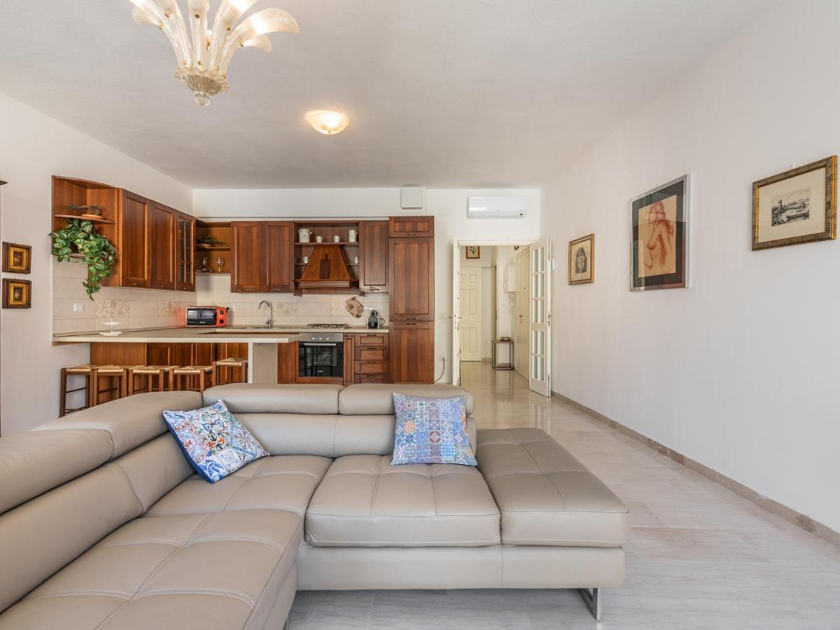 Apartment On Shopping Street กาญารี ภายนอก รูปภาพ