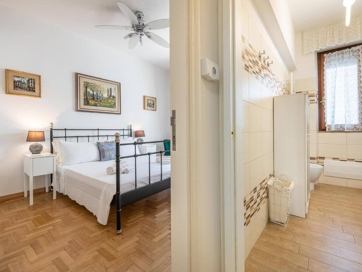 Apartment On Shopping Street กาญารี ภายนอก รูปภาพ