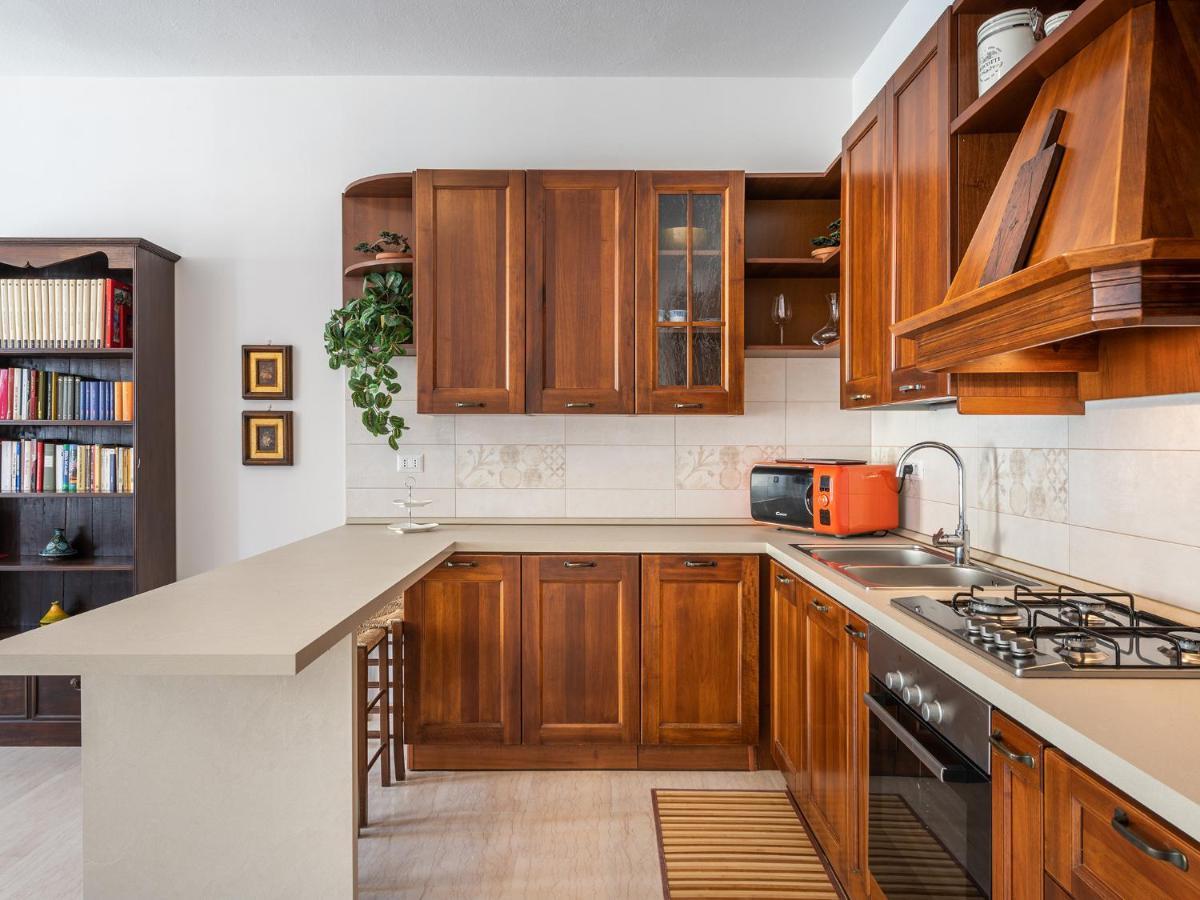 Apartment On Shopping Street กาญารี ภายนอก รูปภาพ